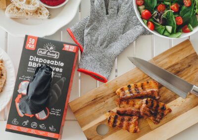 Disposable-Gloves-at-BBQ